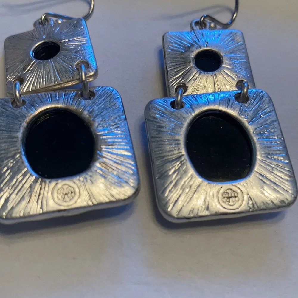 Sterling Silver earrings with black onyx stones - Picture 3 of 3